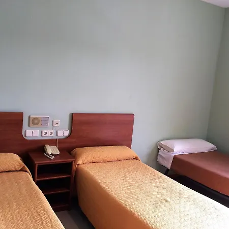 Residencia La Cartuja Hostel Sevilla